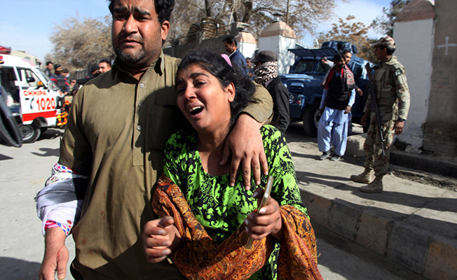 Pakistan'da kiliseye intihar saldırısı: 5 ölü, 16 yaralı