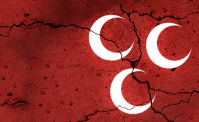 MHP'li il başkanı istifa etti