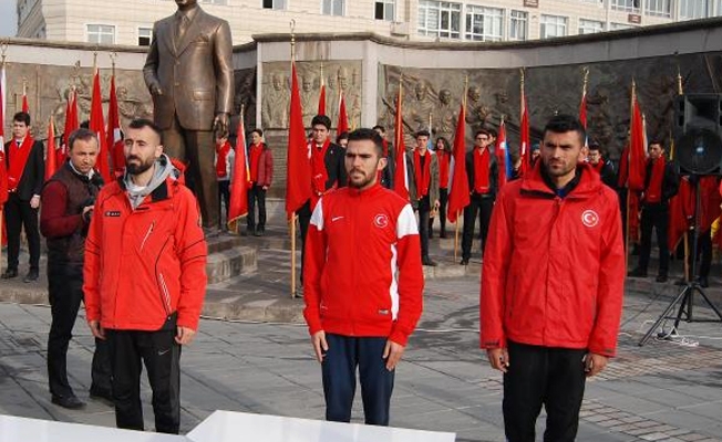 'Atatürk Koşusu' 5 bin metre erkeklerde Ersin Tekal birinci oldu!