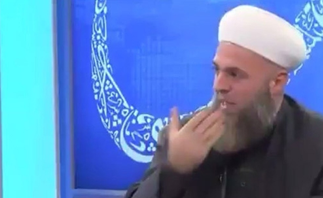 Fatih Altaylı: Allah korusun cemaatin diğer beyleri kazaen sakalı kesseler yandılar, gitti gider