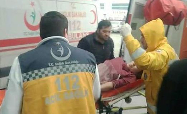 Sinir krizi geçiren hamile kadın, kendini karnından vurdu