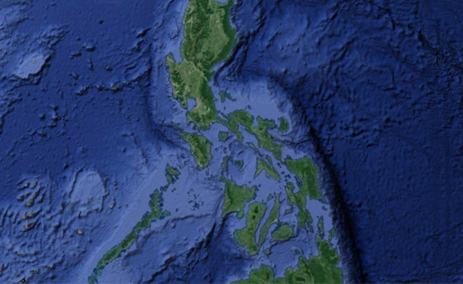 Filipinler'de feribot battı: Ölü ve yaralılar var