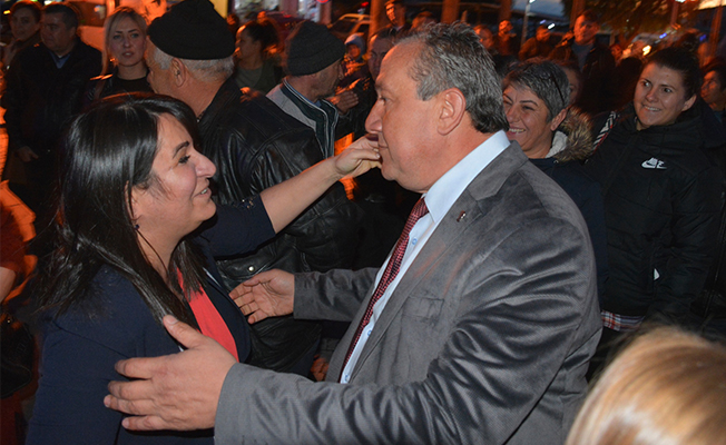 CHP Dikili Kadın Kolları'ndan Tosun'a tam destek geldi...
