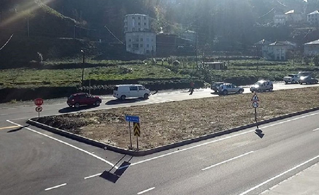 Duble yol yaptılar, köyün girişini unuttular