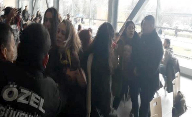 Öldürülen Zülal için toplanan Üniverisitelilere özel güvenlik müdahalesi