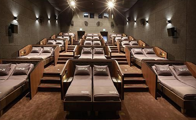 İstanbul'da yataklı sinema salonu! İşte şok eden bilet fiyatları...