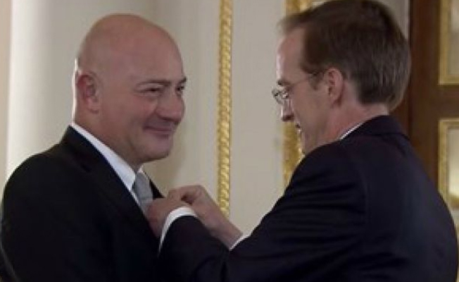Ferit Şahenk 'Legion D’Honneur'e layık görüldü!