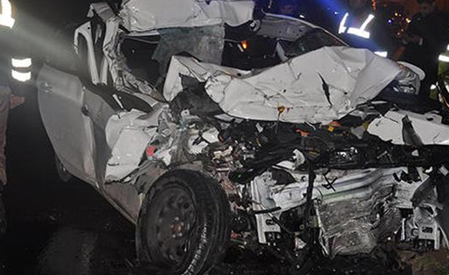 Tıp öğrencileri kaza yaptı: 3 ölü, 1 yaralı