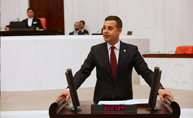 Ahmet Akın yurt dışında CHP'yi temsil edecek