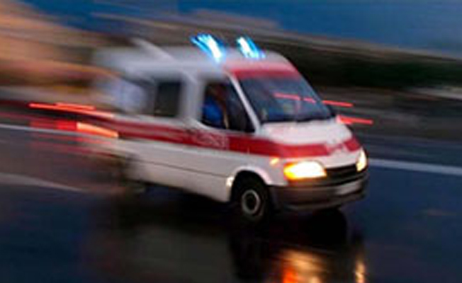 Ambulans görevlilerine 'tepe lambası' dayağı