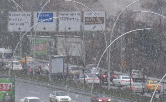 Ankara beyaza büründü!