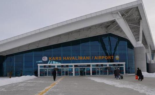 Kars'ta hava ulaşımına rüzgar engeli