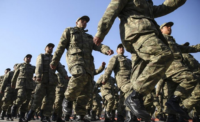 Yeni KHK ile o isimlere 'zorunlu askerlik' kalktı