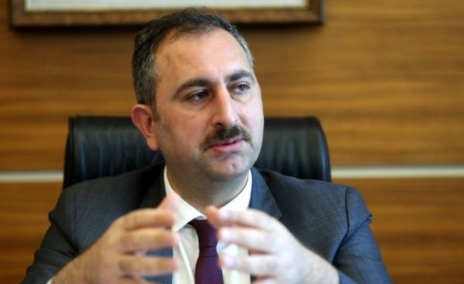 Adalet Bakanı Gül: Tek tip kıyafet milletimizin beklentisiydi