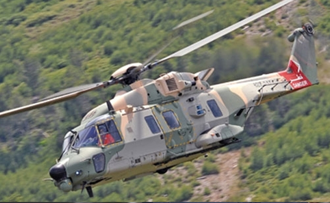 Umman'da askeri helikopter düştü