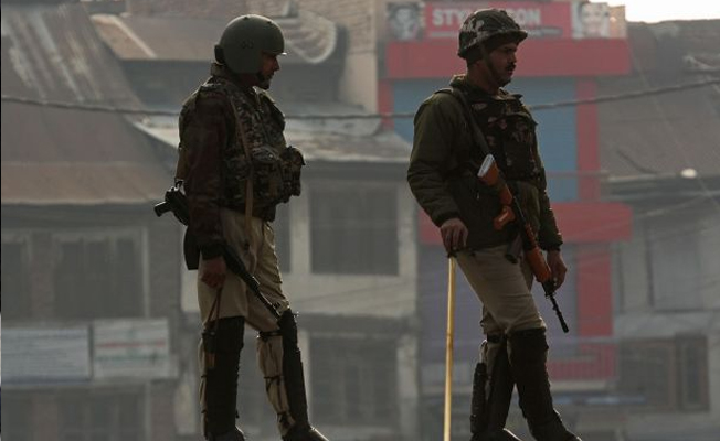 Keşmir sınırında çatışma: 3 Pakistan askeri öldü