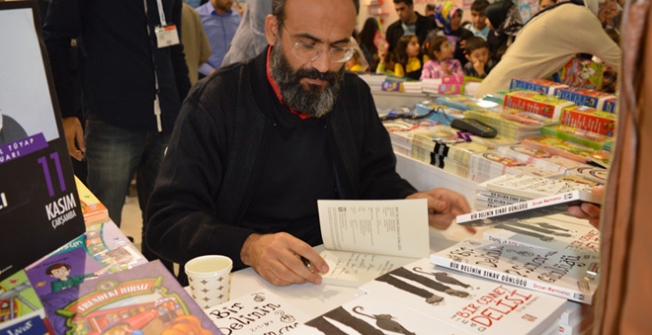 Eşofman giyen kız öğrencilerin zina yaptığını söyleyen öğretmen yazdıklarını savundu