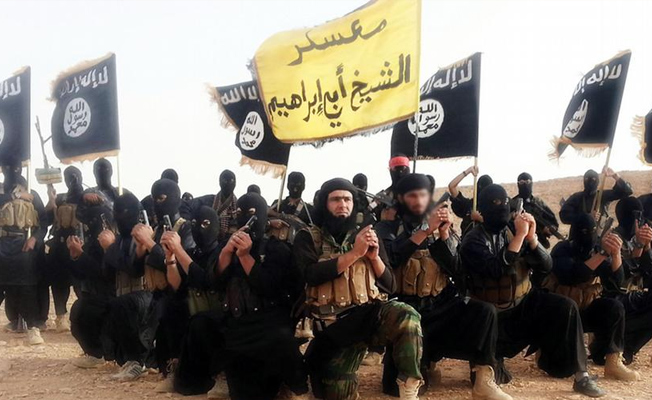 Times: IŞİD'e katılan 300 cihatçı Türkiye'de saklanıyor