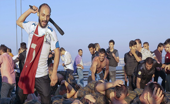 15 Temmuz Derneği: KHK'yı destekliyoruz, bir daha olursa yine karşınıza çıkarız