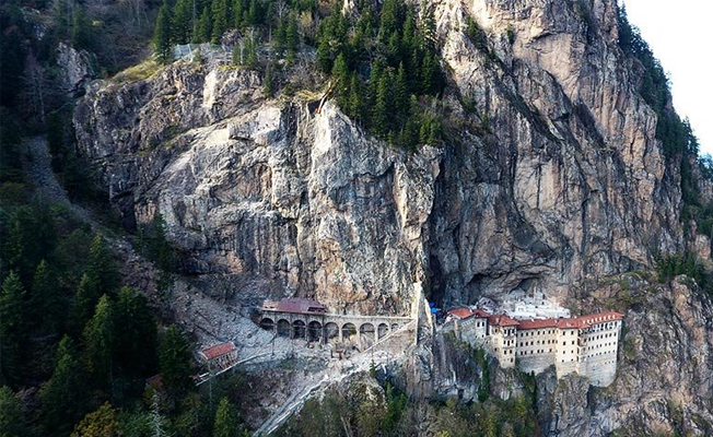 Sümela Manastırı restorasyonunda gizli geçit keşfedildi!