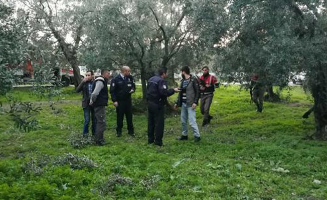 Kız arkadaşını beklerken öldürüldü