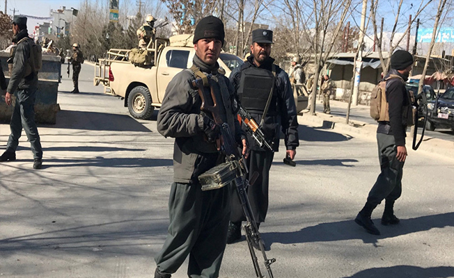 Kabil'de büyük intihar saldırısı! Çok sayıda ölü...