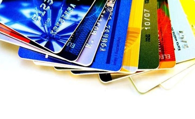 Kredi kartıyla alışveriş yapanlar dikkat! O süre uzatıldı