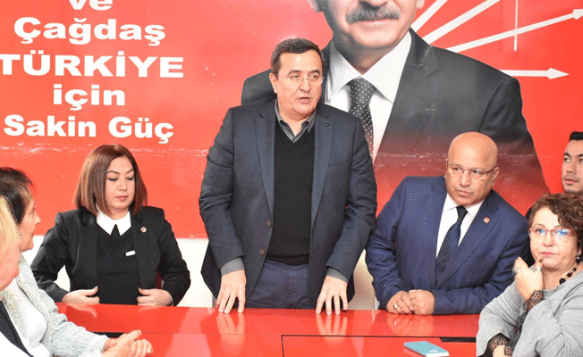 Başkan Batur, CHP Narlıdere yeni yıl etkinliğine katıldı