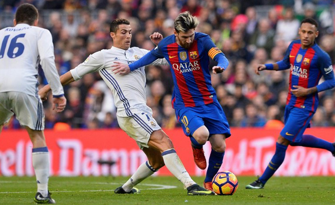 Cristiano Ronaldo: Tarihin en iyisi Messi, ödülü geri göndereceğim