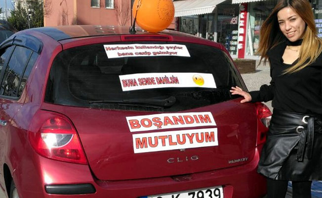 'Boşandım, mutluyum'