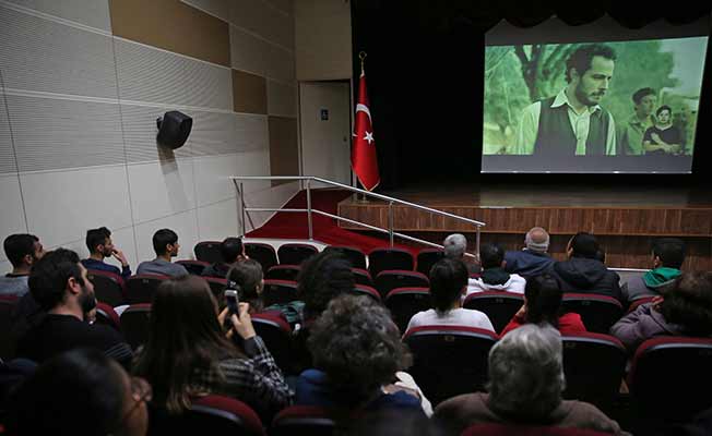 Karşıyaka’da ‘engelsiz sinema’ keyfi 