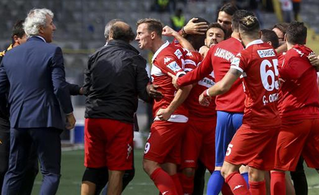 Samsunspor'da başkan ve yöneticiler istifa etti