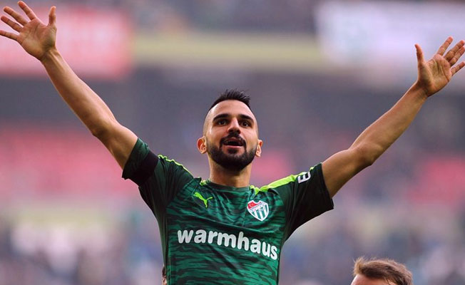 Trabzonspor, Aziz Behich için kolları sıvadı!