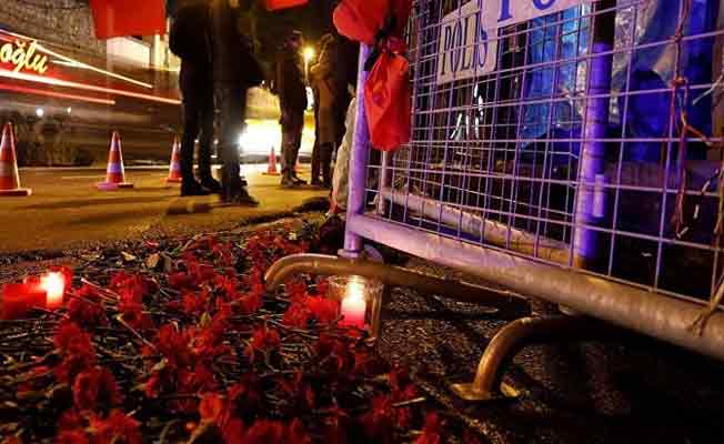 Reina katliamında hayatını kaybedenler anıldı