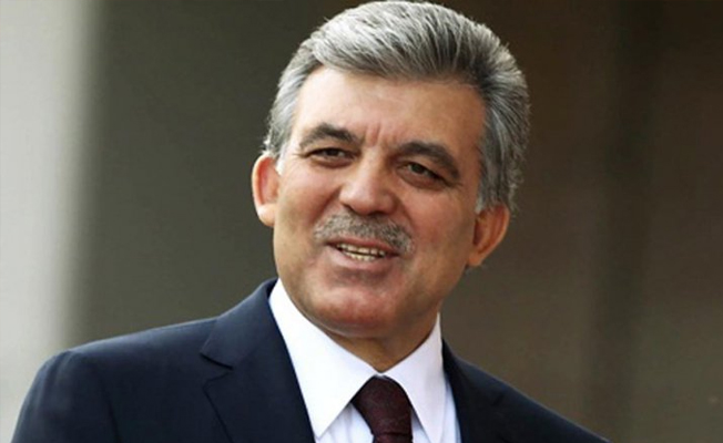 Abdullah Gül: 2018'in tüm insanlık için hayırlar getirmesini temenni ederim