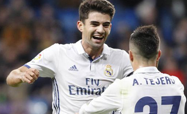 Zidane, Lausanne'a transfer oldu
