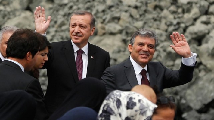 Erdoğan ve Gül: İnceldiği yerden kopacak mı?