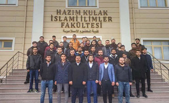 'Ülkücü kılığına girmiş FETÖ'cüler' diyerek istifa etti