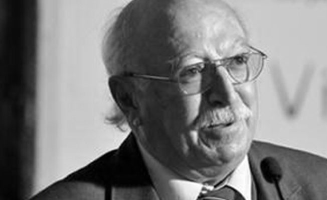 Son dakika: Ünlü profesör hayatını kaybetti!
