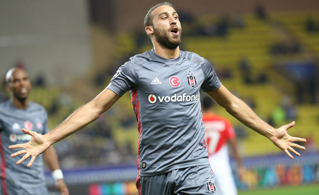 Beşiktaş'ın yıldızı Cenk Tosun Everton'da!