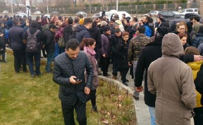 Diyanet önünde eylem yapmak isteyen CHP'lilere polis engeli!