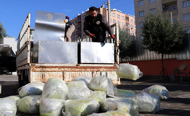 Diyarbakır'da 564 kilo esrar ele geçirildi