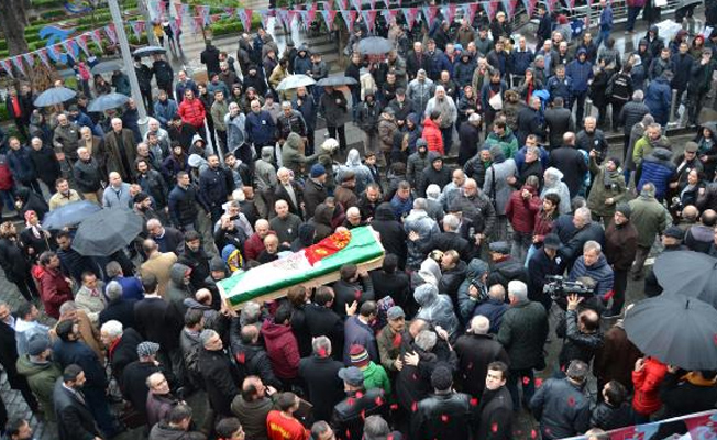 Gazeteci Turgut Özdemir, son yolculuğuna uğurlandı!