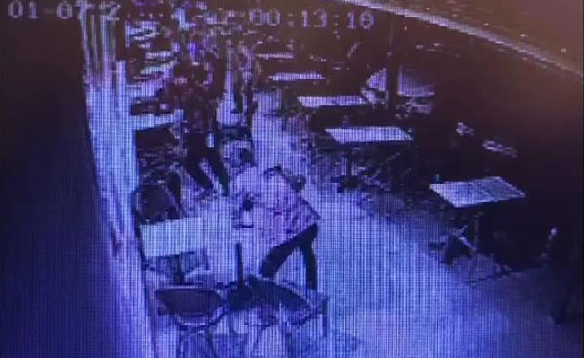Kadıköy'de 2 kişinin öldüğü saldırı... Korku anları kamerada