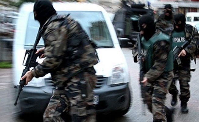 23 askere FETÖ'den gözaltı kararı!