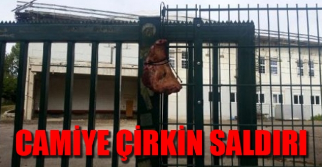 Camiye çirkin saldırı!