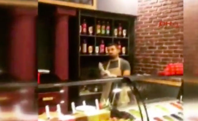 FETÖ'cü eski savaş uçağı pilotu waffle satışı yaparken gözaltına alındı!