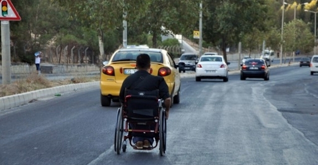 Tekerlekli sandalye ile 60 km hız