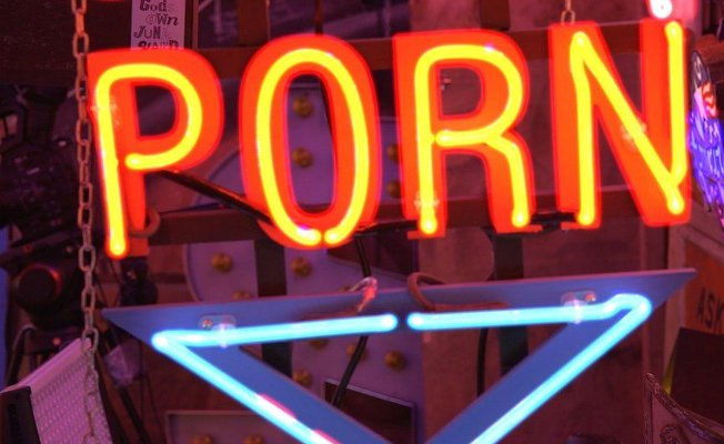 2017'de porno sitelerine en çok kadınlar girdi!
