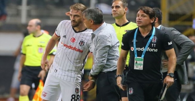 Caner Erkin geri döndü